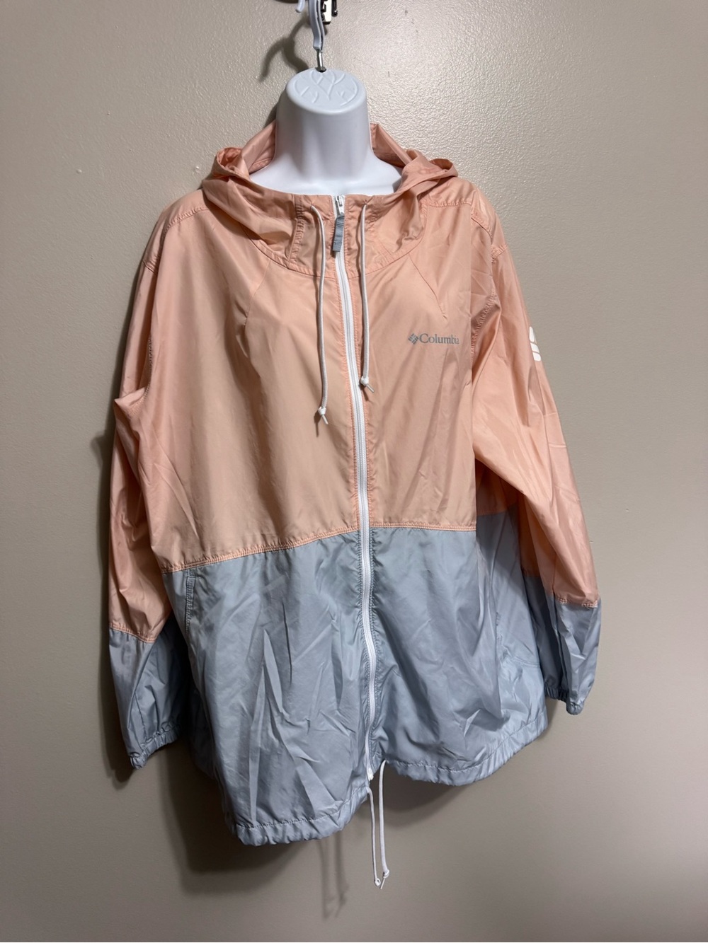 Columbia Women's Peach and Light Gray Colorblock Utility Jacket